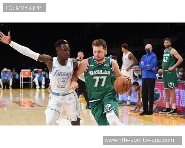 莫布里表现亮眼进攻提升18投8中三分4中8贡献22分外加8篮板3助攻3抢断